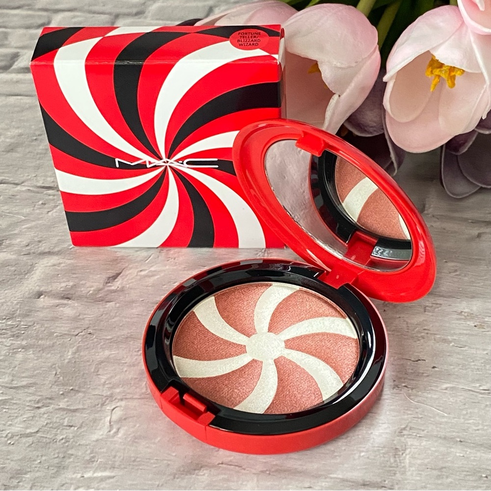 MAC - FORTUNE TELLER / BLIZZARD WIZARD - HYPER REAL GLOW DUO